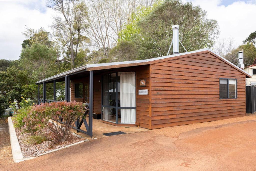 Nornalup Riverside Chalets エクステリア 写真